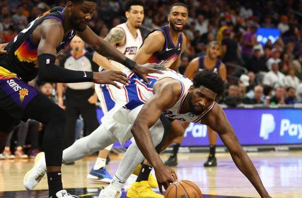 开云体育官网-恩比德孤立无援 蜜月期已过哈登重回划水状态？