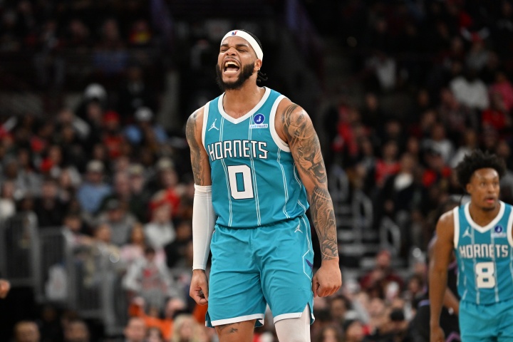 开云体育下载-TA：雄鹿/勇士/太阳等队有意布里奇斯 黄蜂想要1-2首轮回报