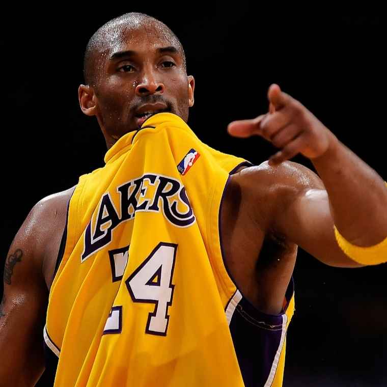 开云-时光回溯，我们该如何劝阻科比登上那架“死亡直升机”？